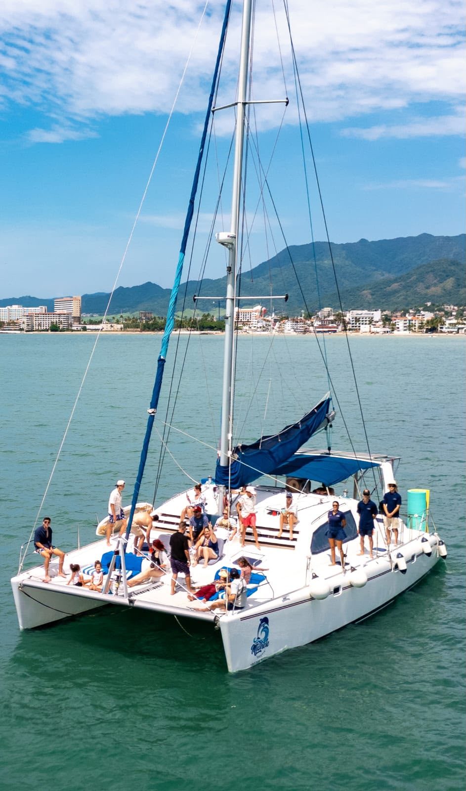 Medium catamaran